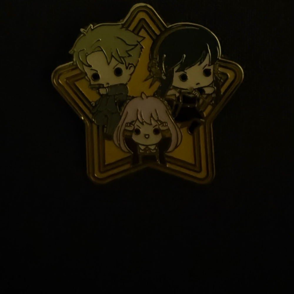 Spy x Family pin
